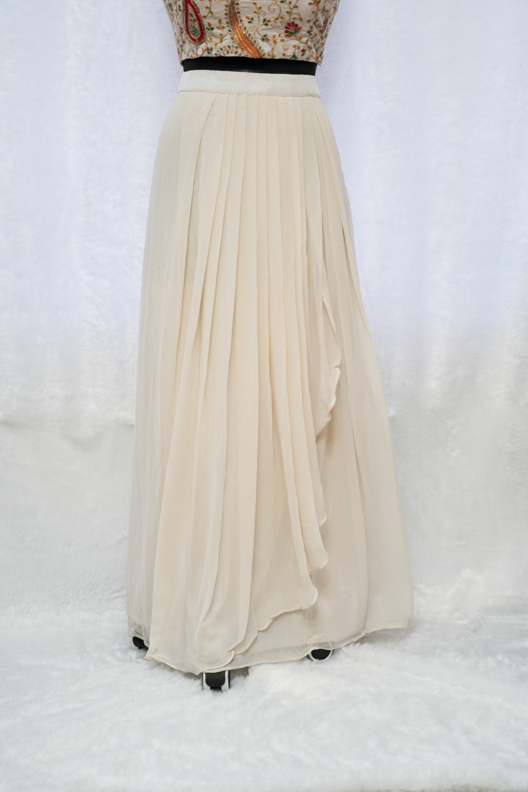 Ivory 3 peice designer set - Image 4