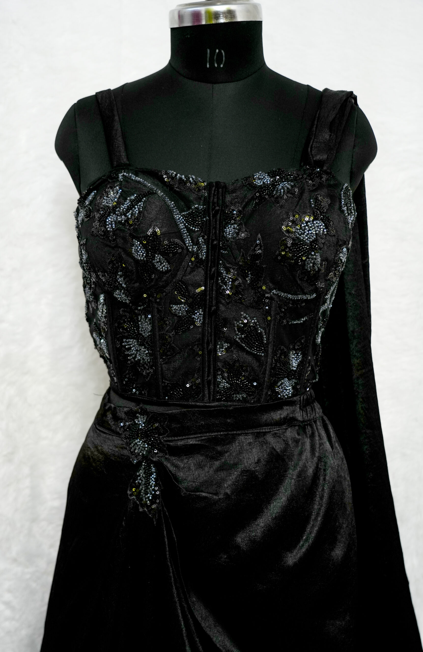 Chic black dhoti set - Image 4