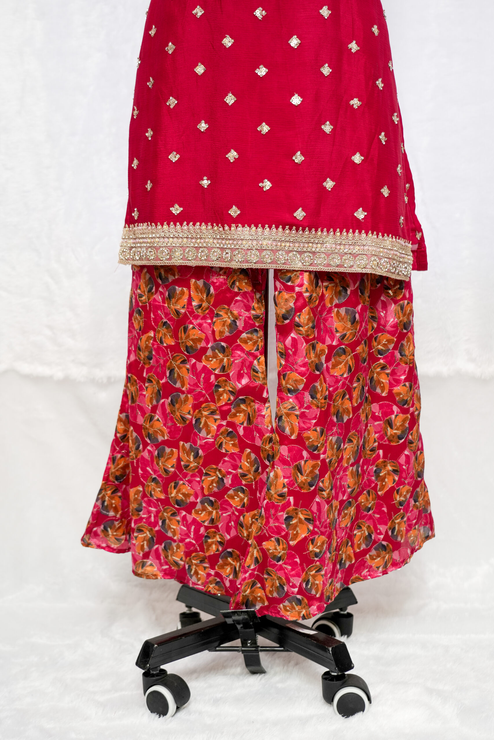 Crimson red palazzo set - Image 5