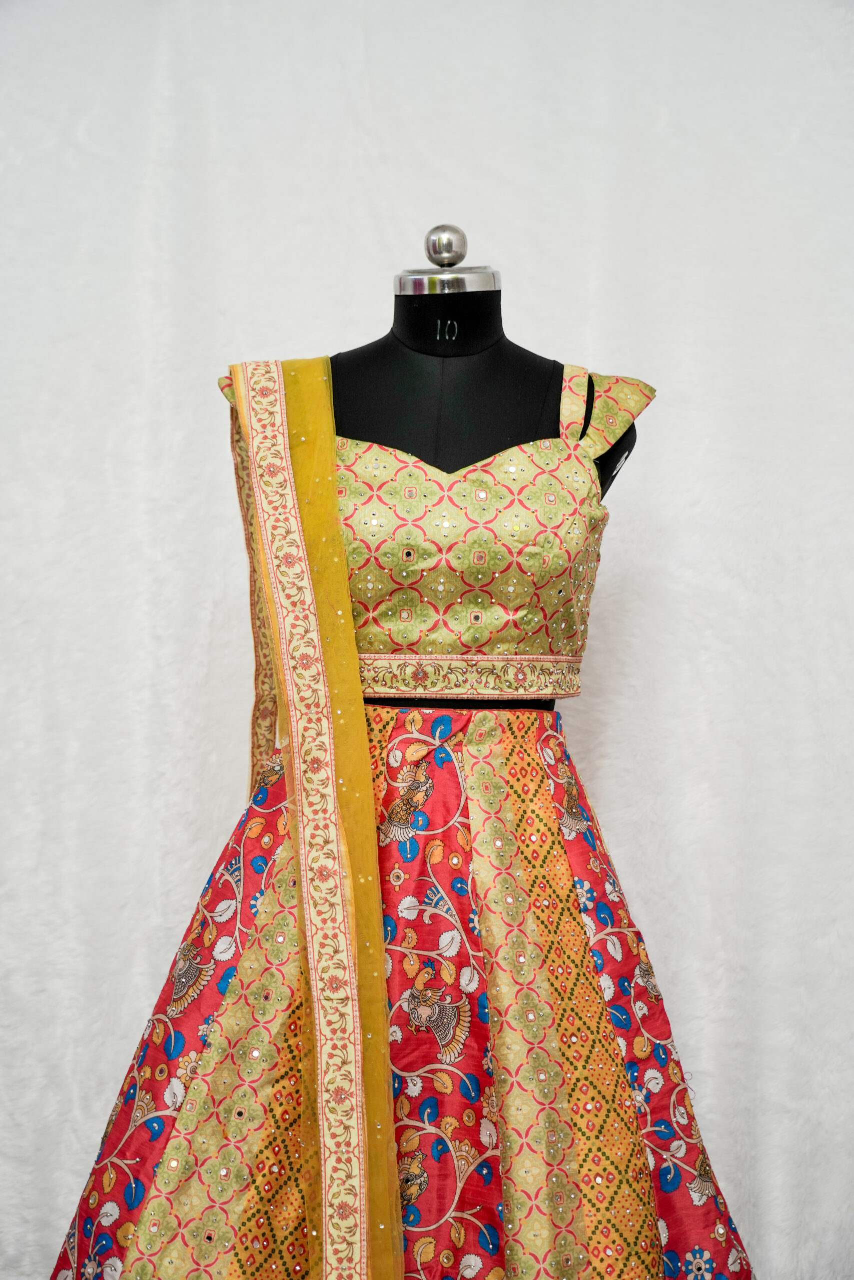 Piece Lehenga Choli Set - Image 4