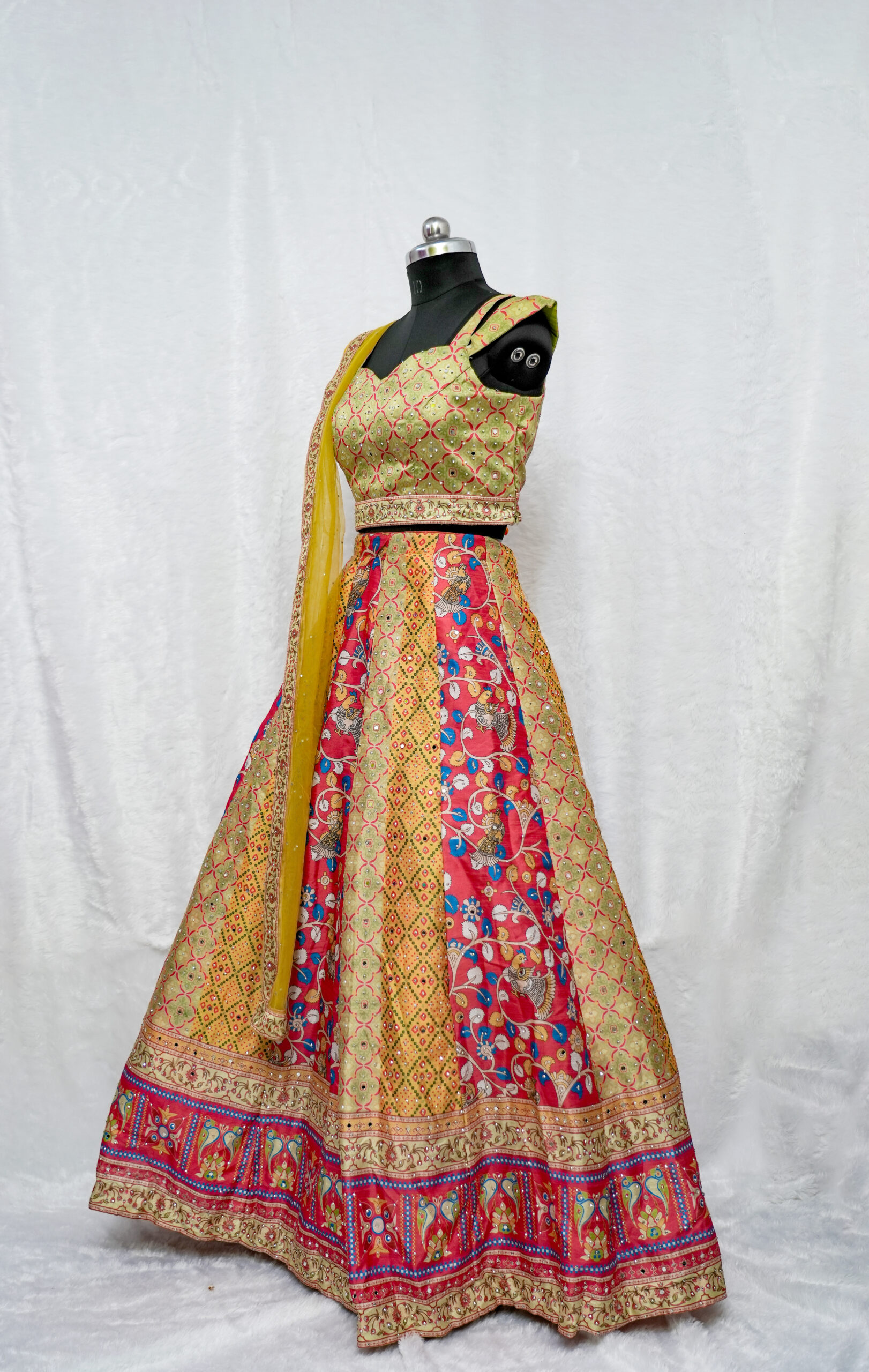 Piece Lehenga Choli Set - Image 5